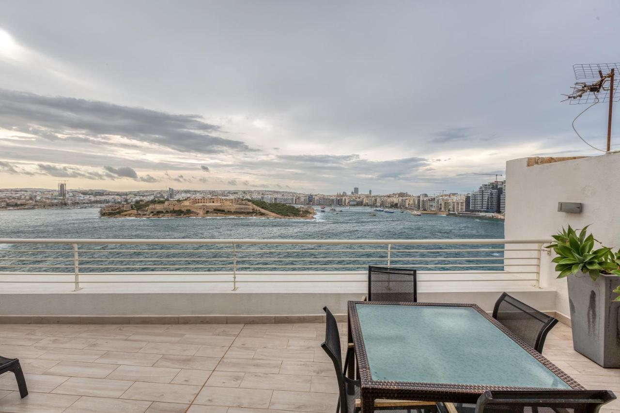 49/3 Seafront Duplex Penthouse In Валетта Экстерьер фото